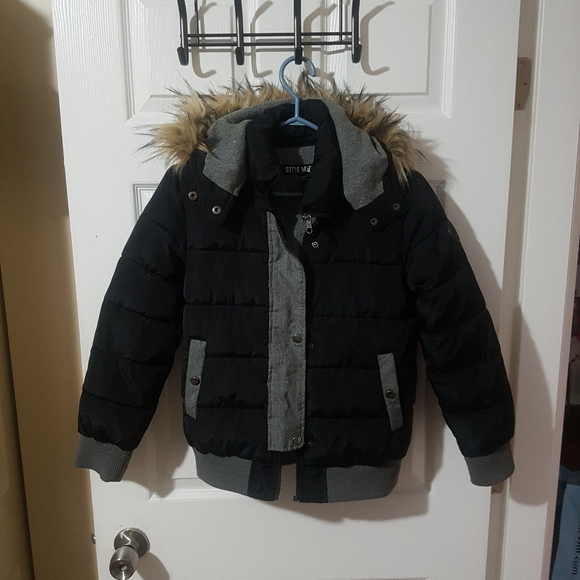 Black Jacket - Picture 1 of 4